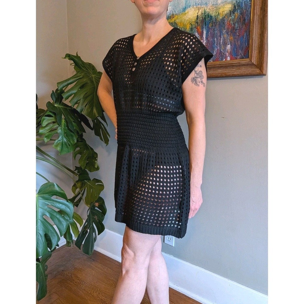 Cupshe black coverup size medium woven knit mesh sleeveless y2k buttons